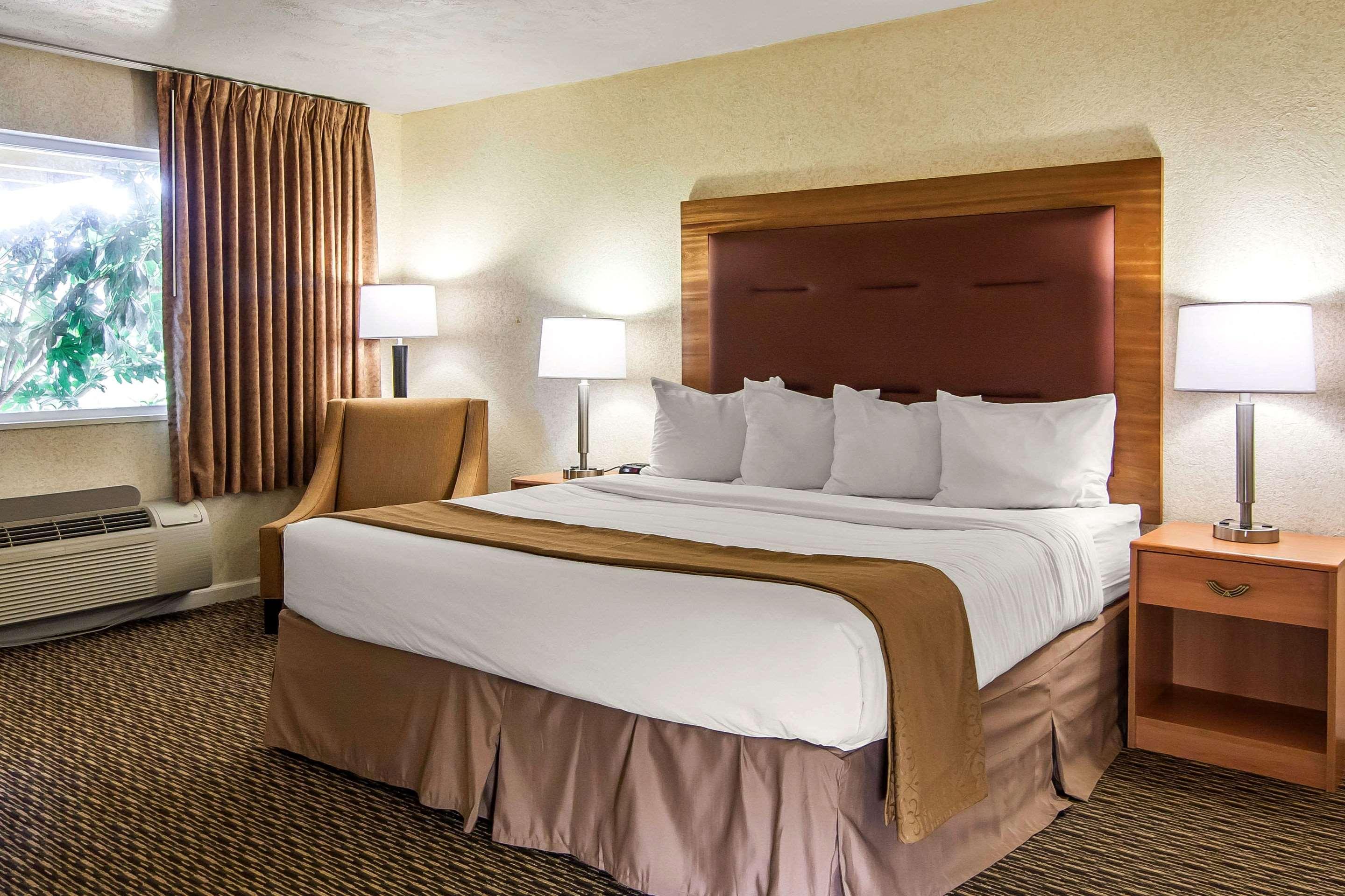 Quality Inn & Suites At Coos Bay North Bend Exteriér fotografie