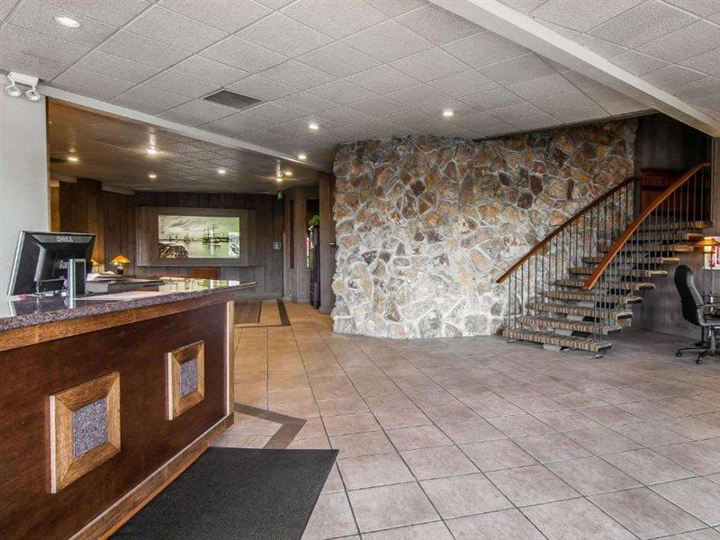 Quality Inn & Suites At Coos Bay North Bend Exteriér fotografie