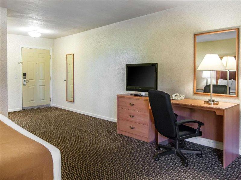 Quality Inn & Suites At Coos Bay North Bend Exteriér fotografie