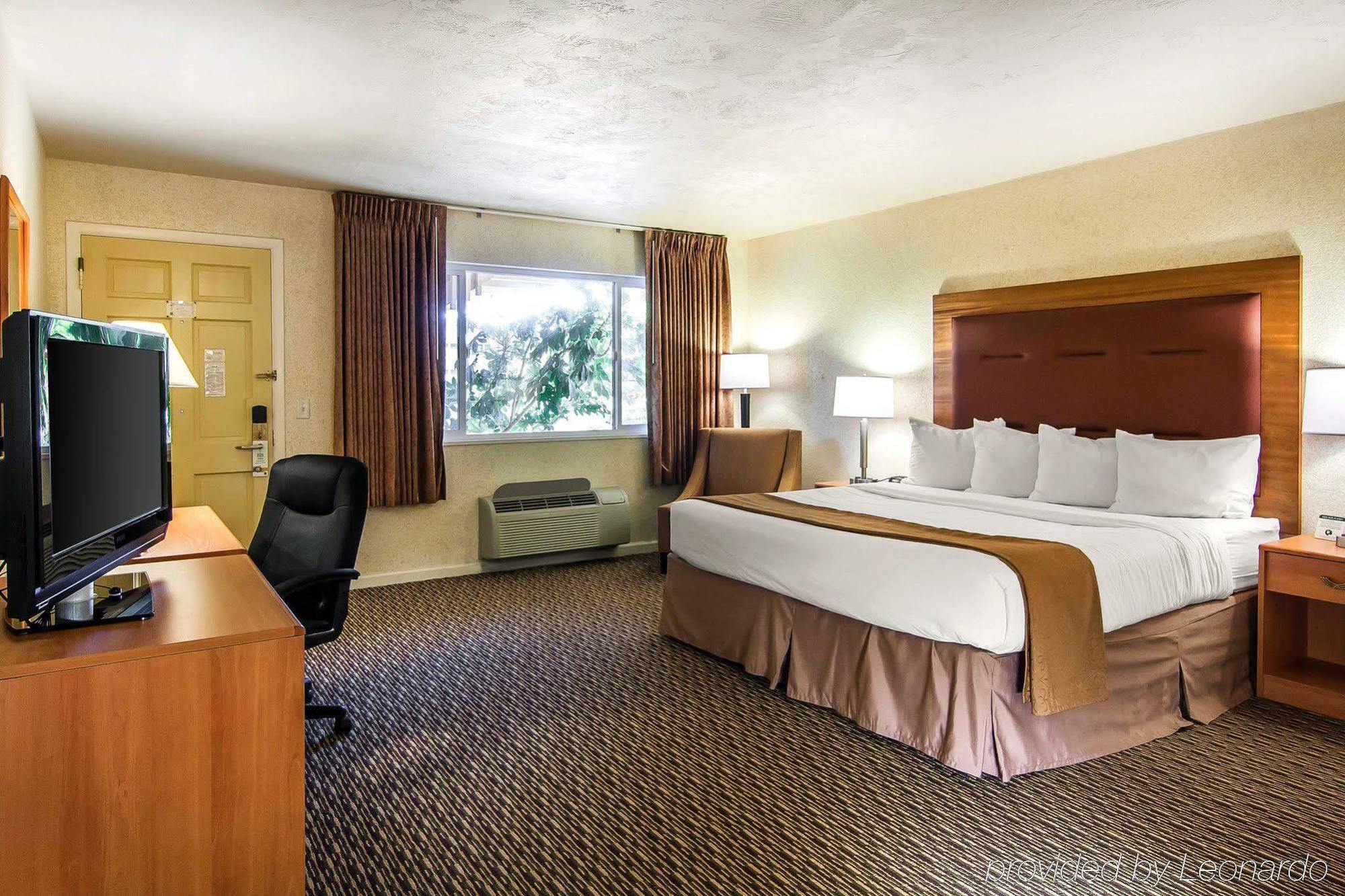 Quality Inn & Suites At Coos Bay North Bend Exteriér fotografie