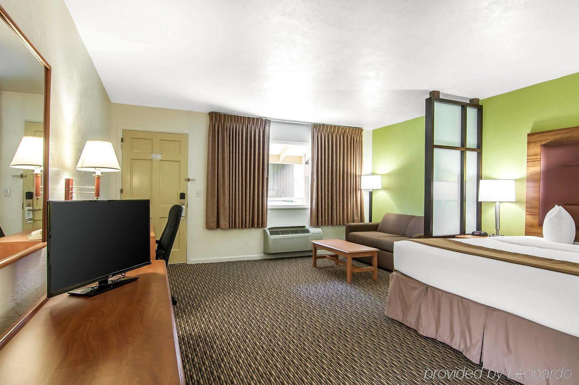 Quality Inn & Suites At Coos Bay North Bend Exteriér fotografie